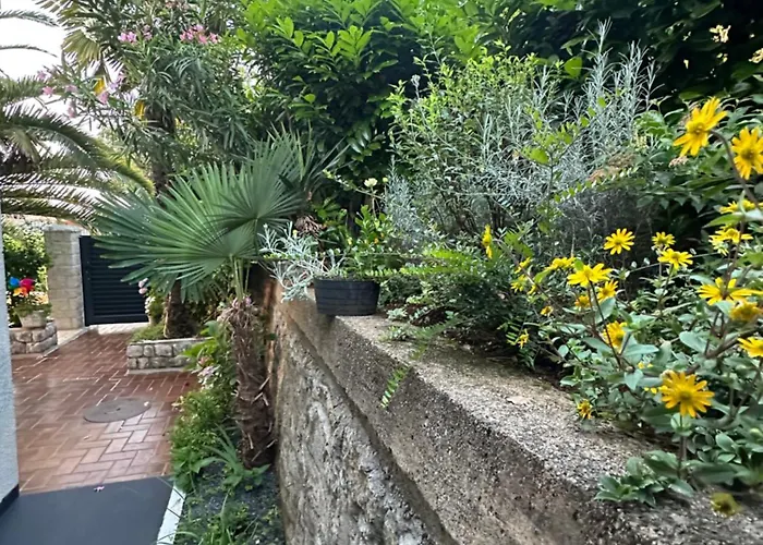 公寓 Vacation Lucija